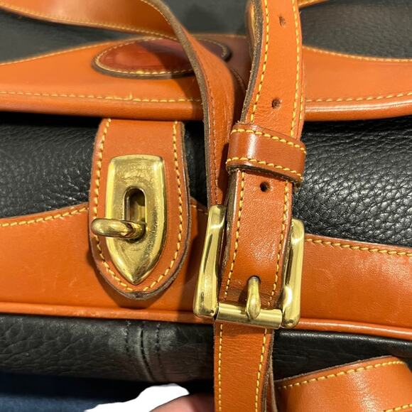 Vintage Dooney & Bourke Purse Carrier Shoulder Bag Duck all weather EUC - Picture 7 of 11